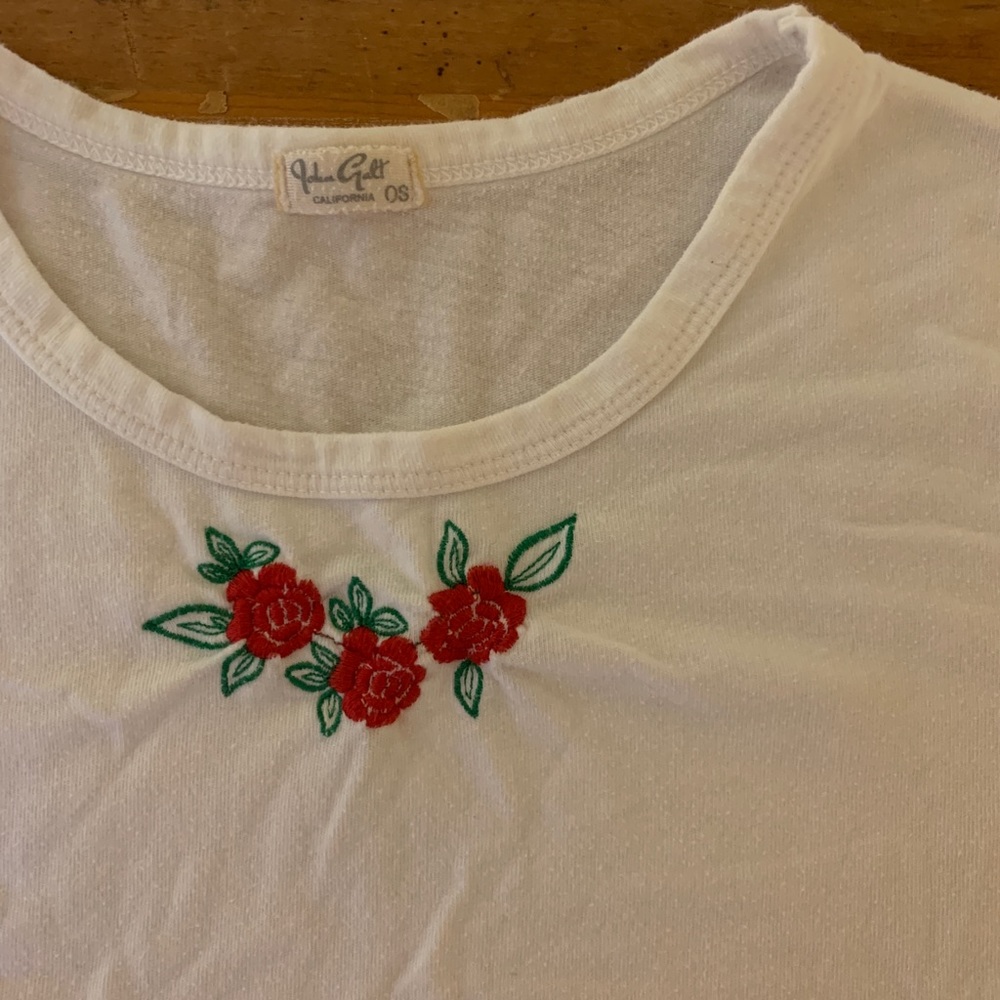 Brandy Melville Short Sleeve Top